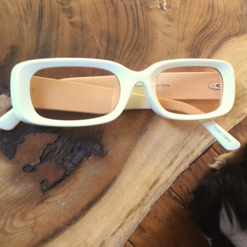 Y2k vintage style fashion glasses travel pool rose lens beach vacay farmer’s